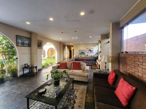 Casa en Venta ubicado en La Molina a $1,240,000