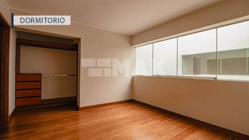 Departamento en Venta de 4 dormitorios ubicado en Santiago De Surco