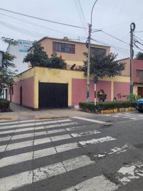 Casa de 5 dormitorios y 4 baños ubicado en Barranco