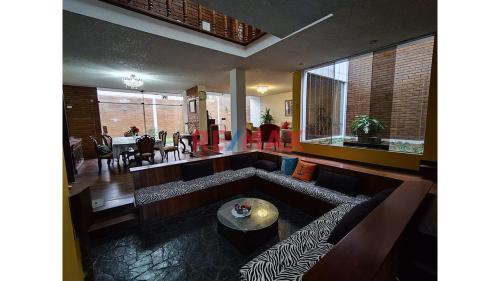 Casa en Venta de 5 dormitorios ubicado en San Isidro