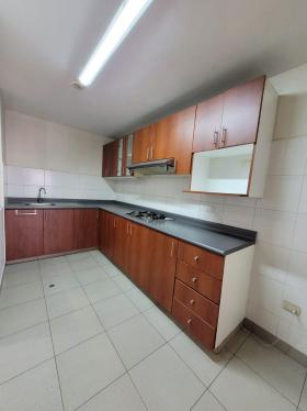 Bajo precio Departamento en Venta en Santiago De Surco