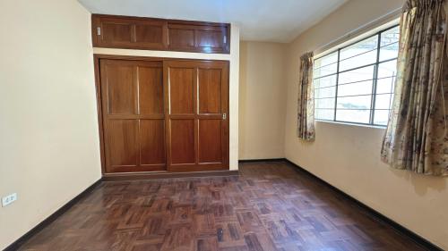 Casa de 8 dormitorios y 3 baños ubicado en San Juan De Lurigancho