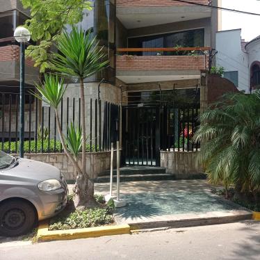 Departamento de 3 dormitorios y 2 baños ubicado en Miraflores