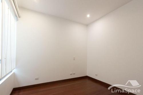 Departamento en Venta de 3 dormitorios ubicado en Miraflores