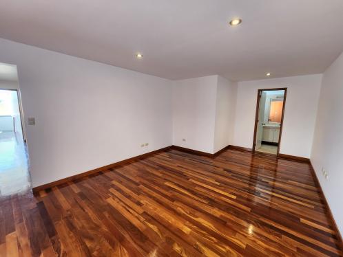 Bajo precio Departamento en Venta en Miraflores