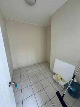 Bajo precio Departamento en Alquiler en San Isidro