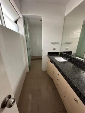 Departamento de 3 dormitorios y 3 baños ubicado en Santiago De Surco