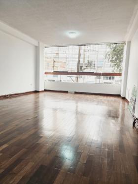 Departamento en Venta ubicado en Av. Universitaria 425