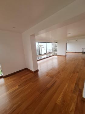 Departamento en Alquiler ubicado en Av. Aurelio Miro Quesada 930