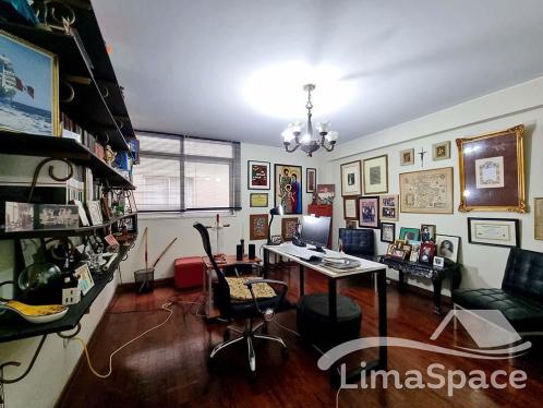 Departamento en Venta de 3 dormitorios ubicado en Miraflores