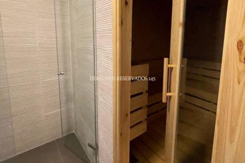 Departamento de 2 dormitorios y 3 baños ubicado en San Isidro