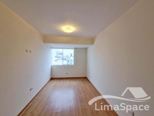 Departamento en Venta de 3 dormitorios ubicado en Miraflores