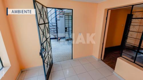 Casa en Venta de 3 dormitorios ubicado en Cercado De Lima