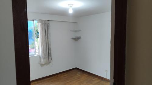 Departamento en Venta de 4 dormitorios ubicado en Surquillo