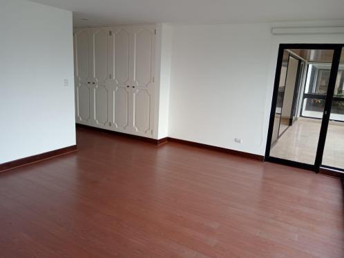 Departamento de 3 dormitorios ubicado en San Isidro