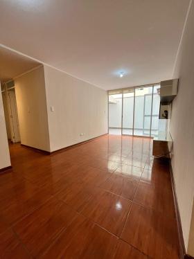 Departamento de 3 dormitorios y 2 baños ubicado en Santiago De Surco