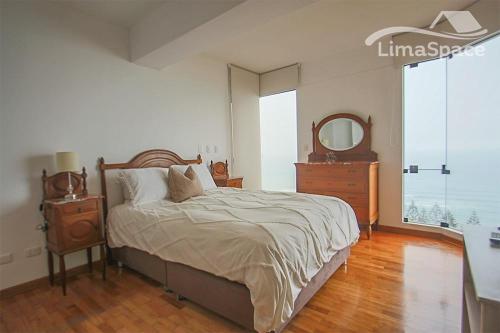 Bajo precio Departamento en Alquiler en Miraflores