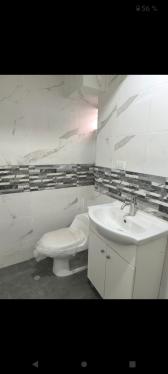 Baño de servicio