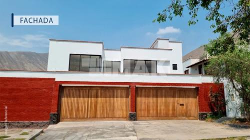 Casa en Venta ubicado en La Molina a $580,000