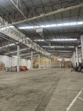 Local Industrial en Venta ubicado en Villa Maria Del Triunfo a $12,000,000