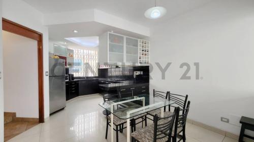 Casa en Venta ubicado en Santiago De Surco a $800,000