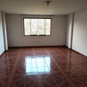 Departamento de 4 dormitorios ubicado en San Juan De Lurigancho