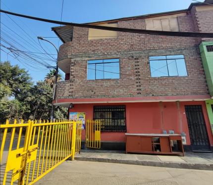 Casa de 4 dormitorios y 3 baños ubicado en San Juan De Lurigancho