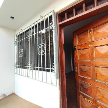 Amplio Casa ubicado en San Juan De Lurigancho