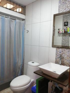 Casa de 4 dormitorios y 3 baños ubicado en Surquillo