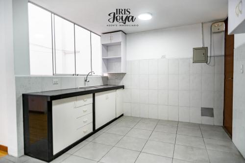 Departamento de 2 dormitorios y 2 baños ubicado en Santiago De Surco