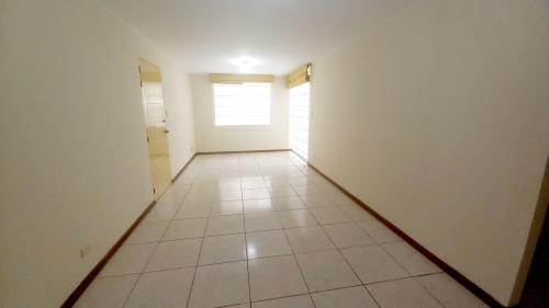 Departamento de 3 dormitorios y 2 baños ubicado en Pueblo Libre