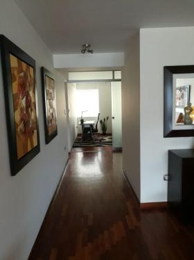 Bajo precio Departamento en Alquiler en Miraflores