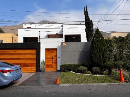 Casa en Venta ubicado en Santiago De Surco a $815,000