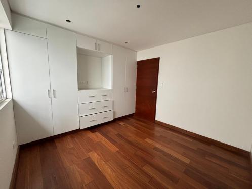 Departamento de 2 dormitorios y 3 baños ubicado en San Isidro