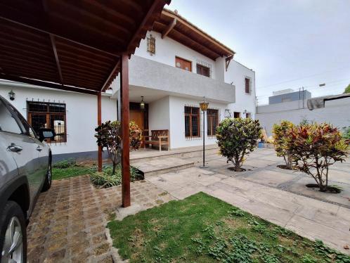 Casa en Venta ubicado en La Molina a $580,000