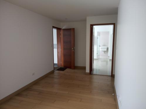 Departamento en Venta de 3 dormitorios ubicado en Santiago De Surco