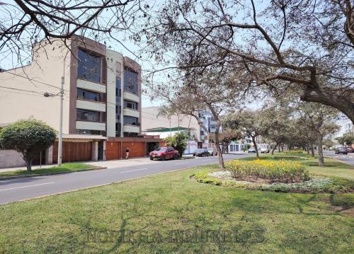 Departamento en Venta ubicado en San Borja a $240,000