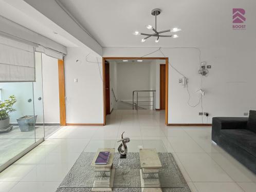 Lindo Casa en Venta en Santiago De Surco