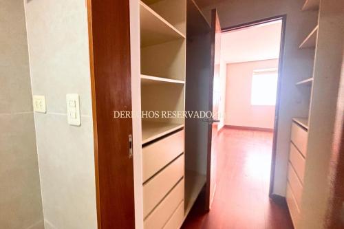 Bajo precio Departamento en Venta en Santiago De Surco