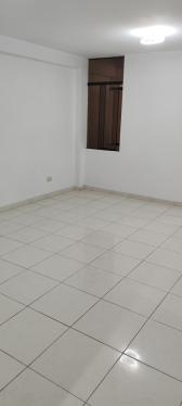 Bajo precio Departamento en Venta en Lince