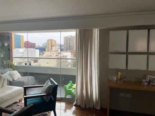 Departamento de 3 dormitorios ubicado en San Isidro