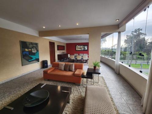 Departamento ubicado en San Borja al mejor precio