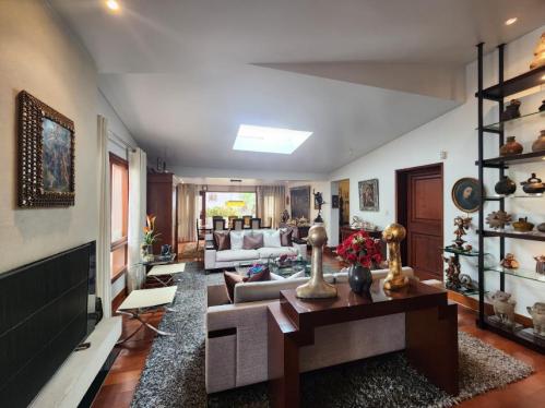 Casa en Venta ubicado en La Molina a $880,000