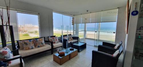 Departamento en Venta ubicado en Punta Hermosa a $300,000