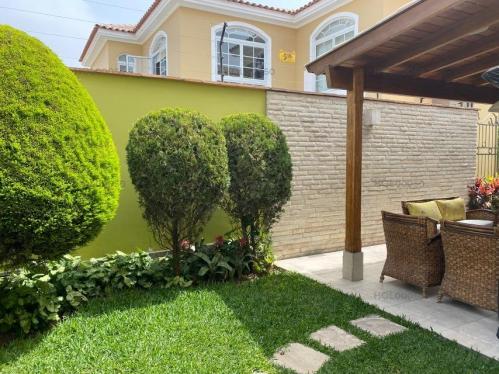 Casa en Venta de 4 dormitorios ubicado en La Molina