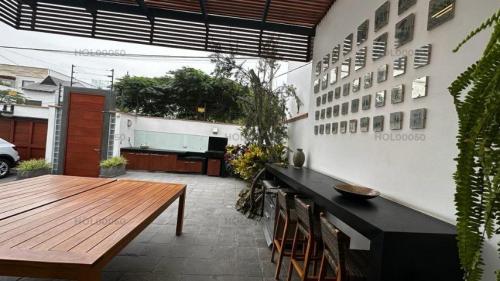 Casa ubicado en Santiago De Surco al mejor precio