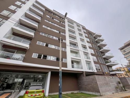 Departamento ubicado en San Isidro al mejor precio