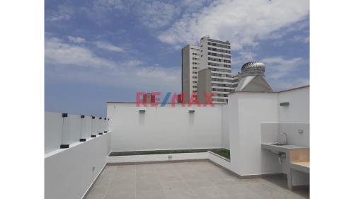 Lindo Departamento en Venta en La Victoria