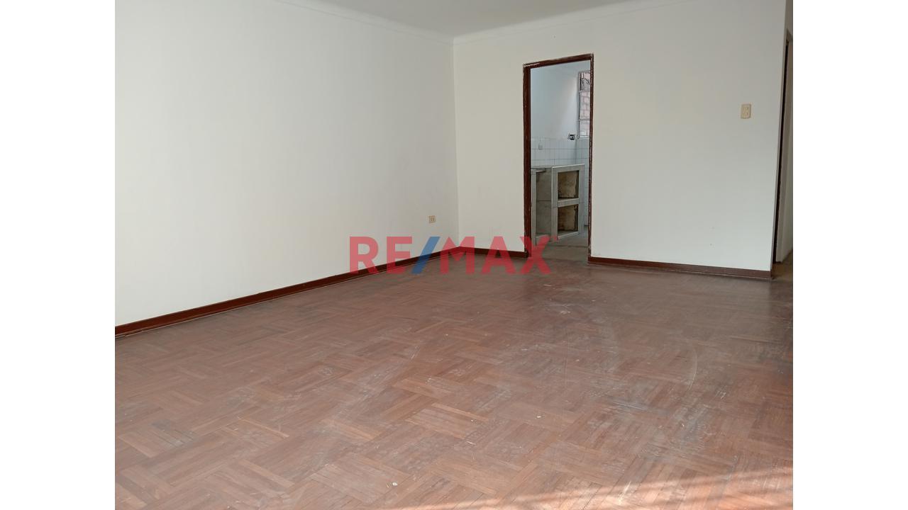 Departamento en Alquiler ubicado en San Martin De Porres a $398