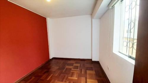 Departamento en Alquiler de 2 dormitorios ubicado en Santiago De Surco